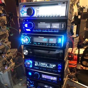 Bluetooth radios for car